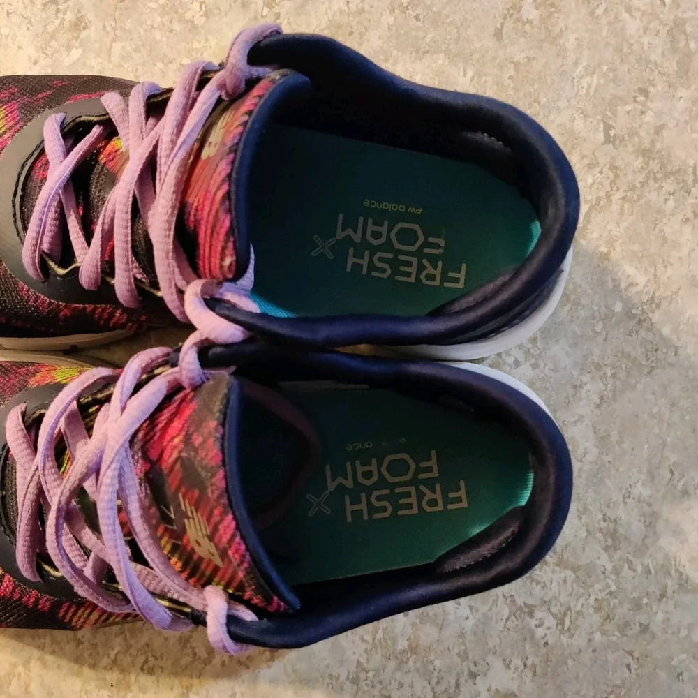 New Balance 711 Shoes Women's 7.5 D Running Gym Comfort Sneakers Rainbow